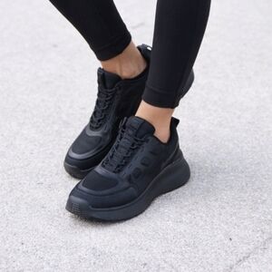 Zara Black Sneakers zise 37